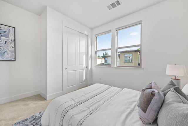 329 Cherokee Loop, Mountain View CA: https://media.crmls.org/mediaz/88d2d1f3-0c05-45f1-bbf5-a317ec48291e.jpg