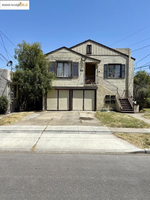 1100 Park AVE, Alameda CA: https://media.crmls.org/mediaz/88d46190-22a4-4c13-b2b2-9c0c283abfa0.jpg