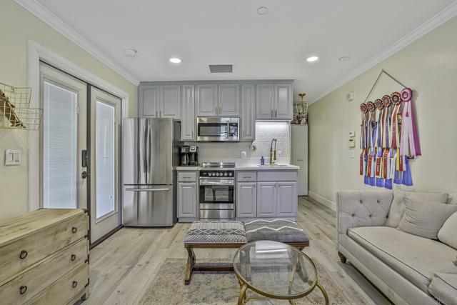 5305 La Crescenta, Rancho Santa Fe CA: https://media.crmls.org/mediaz/88d49679-b3d8-4940-93ed-7378f1049a71.jpg