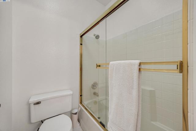 6424 Altamar Cir., Livermore CA: https://media.crmls.org/mediaz/88d56055-b022-43c7-8fc9-c59e6ad5baf3.jpg
