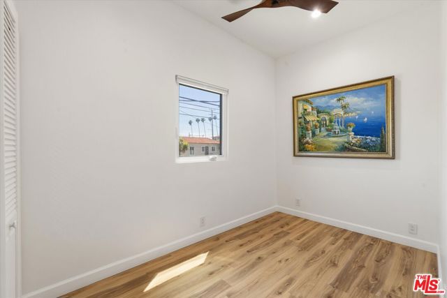 584 W 10th Street, San Pedro CA: https://media.crmls.org/mediaz/88d59aa7-8af7-4d5c-be98-53c93588c93b.jpg