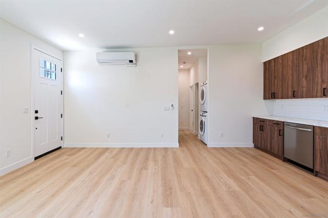 1160 Erica St, Escondido CA: https://media.crmls.org/mediaz/88d5c5d3-344e-45b7-b2be-3c87295cb8fc.jpg