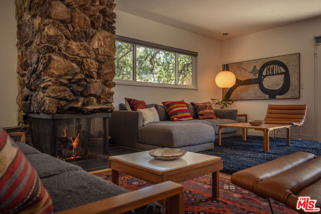 25166 Wheeler Road, Newhall CA: https://media.crmls.org/mediaz/88d5e920-260c-4e7a-90aa-405a30d97ba3.jpg