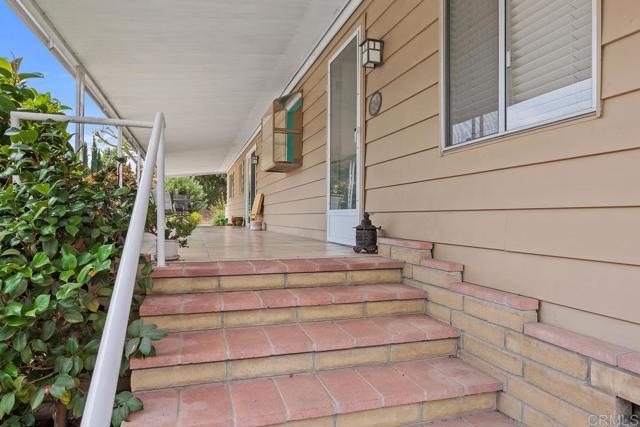 Detail Gallery Image 3 of 23 For 4967 Cindy Ave, Carlsbad,  CA 92008 - 2 Beds | 2 Baths