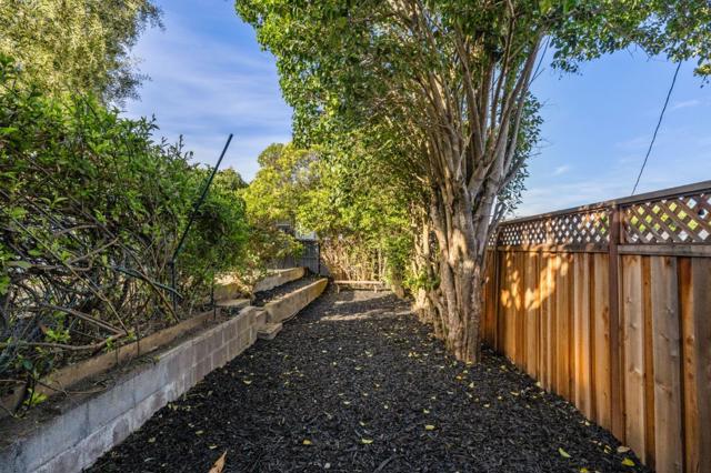 515 Helen Drive, Millbrae CA: https://media.crmls.org/mediaz/88d66726-2270-481a-b53f-239fc43f2808.jpg