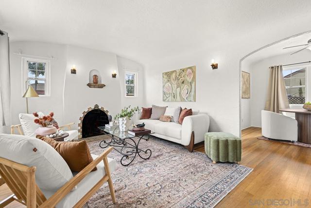 3304 33rd St, San Diego CA: https://media.crmls.org/mediaz/88d68f07-1efd-44de-b97a-825988a4a19e.jpg