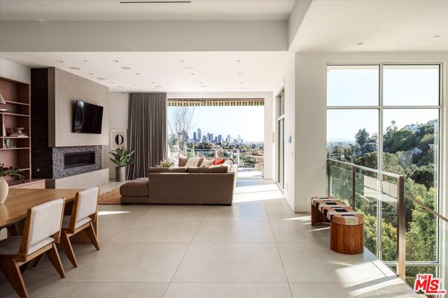 3042 Landa Street, Los Angeles CA: https://media.crmls.org/mediaz/88d732ee-d33c-4cfb-97fb-412f5c838893.jpg