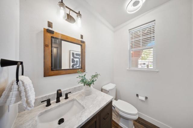 7531 Edinburgh Way, Gilroy CA: https://media.crmls.org/mediaz/88d82d21-4391-44dd-bf05-e4280b5879e8.jpg