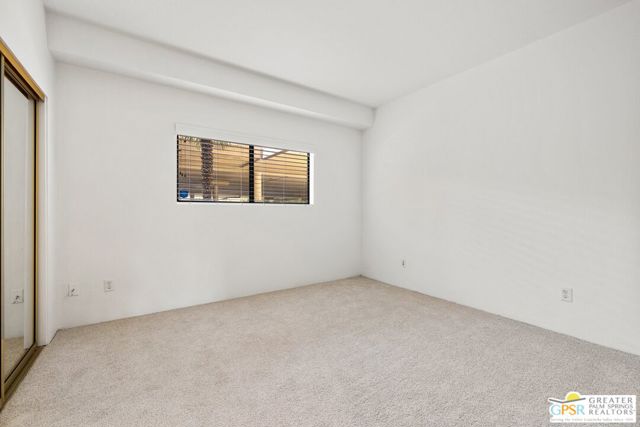 255 S Avenida Caballeros, Palm Springs CA: https://media.crmls.org/mediaz/88d8561a-168b-496f-b88f-8a0816abca2b.jpg