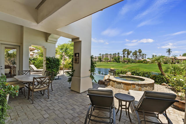 78920 Cabrillo Way Way, La Quinta CA: https://media.crmls.org/mediaz/88d86f29-0e73-454c-a611-85bfd5d28957.jpg