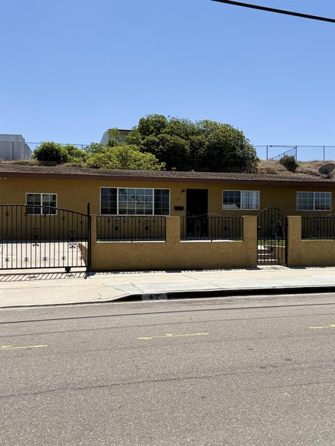 Detail Gallery Image 4 of 24 For 42 E Prospect, Chula Vista,  CA 91911 - 4 Beds | 1/1 Baths