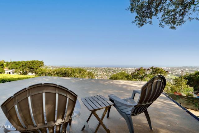 960 Roble Lane, Santa Barbara CA: https://media.crmls.org/mediaz/88d8fe45-a281-4b79-86e3-a8f9af2d0981.jpg