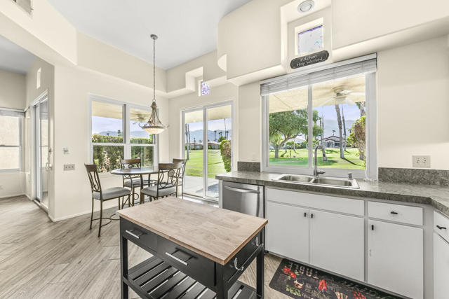 Image 9 of 36 For 29379 Trancas Drive