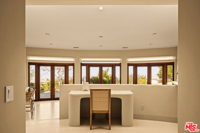 Image 21 of 39 For 57425 Palm Seco Circle