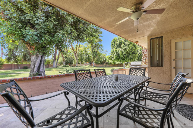 5 Majorca Drive, Rancho Mirage CA: https://media.crmls.org/mediaz/88db17e7-cfff-4a22-b2ac-ee04f8d8d64d.jpg