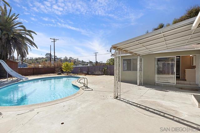 8605 Washington Ave, La Mesa, California 91942, 3 Bedrooms Bedrooms, ,2 BathroomsBathrooms,Single Family Residence,For Sale,Washington Ave,250000928SD