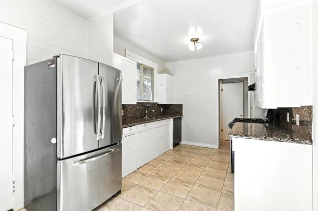 27586 Moody Road, Los Altos Hills CA: https://media.crmls.org/mediaz/88dc5644-4532-40bc-834d-909137607cf3.jpg