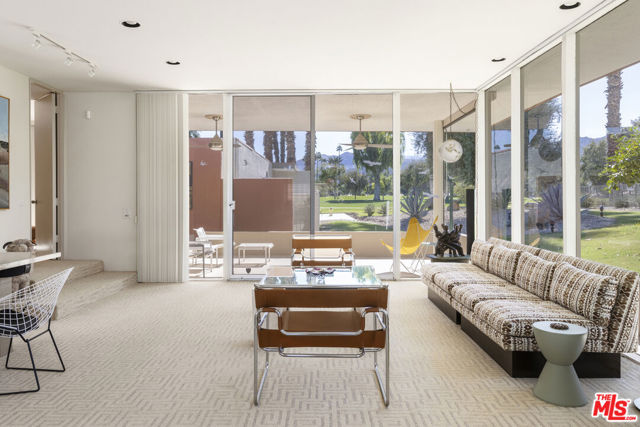 6 Cody Court, Rancho Mirage CA: https://media.crmls.org/mediaz/88dc6d86-a17e-4cfd-959a-d5d1ea2e53ab.jpg