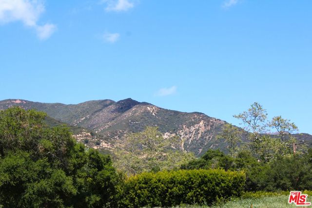 809 Ashley Road, Santa Barbara CA: https://media.crmls.org/mediaz/88dd60e9-f75e-42f3-8b66-5fc69bd4a8d0.jpg