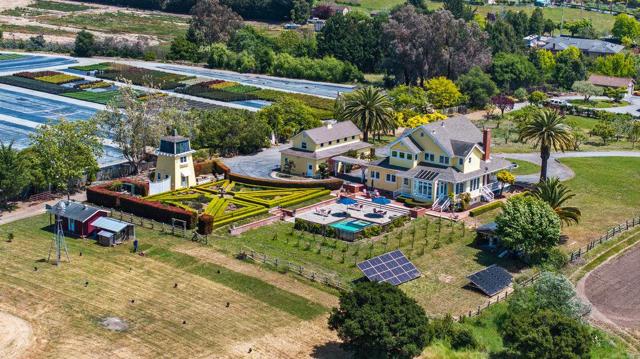 180 Dicicco Terrace, Watsonville CA: https://media.crmls.org/mediaz/88de3462-062d-47b6-8163-76174895599a.jpg