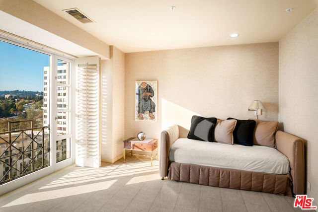 10580 Wilshire Boulevard, Los Angeles CA: https://media.crmls.org/mediaz/88dee965-2c57-45da-9dac-3cf3090a6da0.jpg