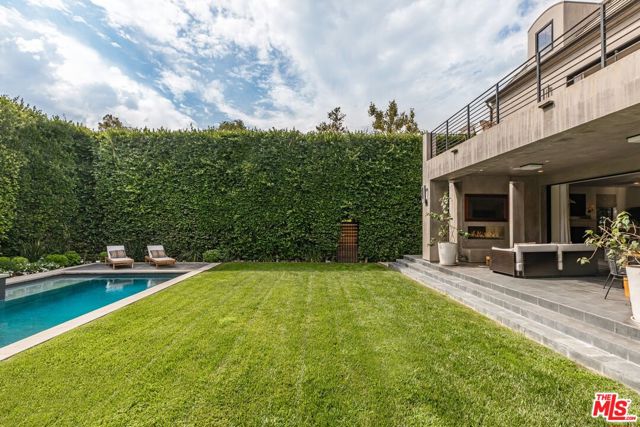 116 S Carmelina Avenue, Los Angeles CA: https://media.crmls.org/mediaz/88df248f-bdc9-4dcd-a0d7-08626aa8b2b2.jpg