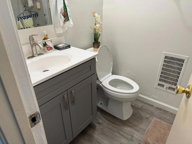 324 Susie Way, South San Francisco CA: https://media.crmls.org/mediaz/88e13dc6-c1ae-45f5-89fc-7ff0e0d8219e.jpg
