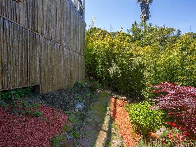 609 Encino Drive, Aptos CA: https://media.crmls.org/mediaz/88e25f4e-af7e-4376-a8ce-76b0316a544f.jpg