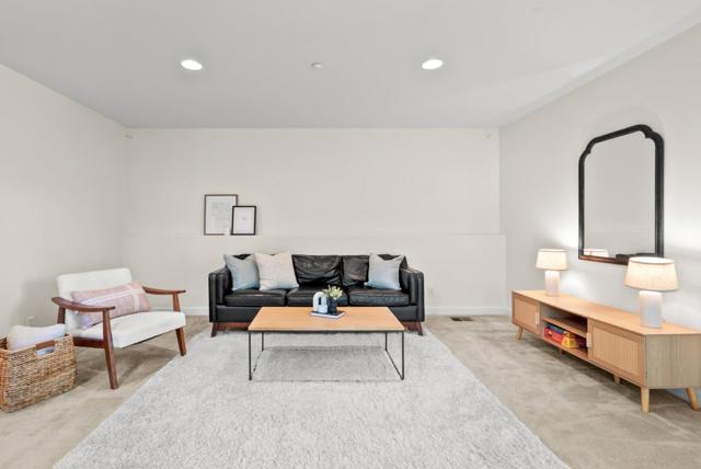 562 Cuesta Drive, Aptos CA: https://media.crmls.org/mediaz/88e2cd06-d0a4-4446-8b3f-a970634fa50c.jpg