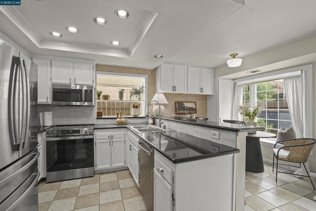1031 Burnham, Pittsburg CA: https://media.crmls.org/mediaz/88e4c2dd-1efc-440a-92d6-f3223488a5c5.jpg