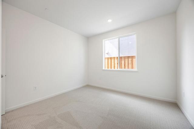 1871 Hydrangea Drive, Hollister CA: https://media.crmls.org/mediaz/88e6f9ad-99c8-40c4-b88b-fd0e6b1671bb.jpg