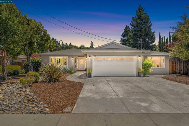 1519 Sunny Ct, Walnut Creek CA: https://media.crmls.org/mediaz/88e77536-3f11-43f3-97ed-cb4d490b9516.jpg