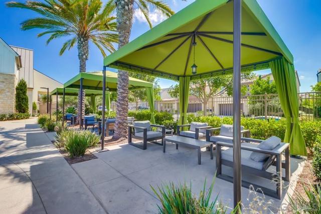 1225 Camino Avalon, Chula Vista CA: https://media.crmls.org/mediaz/88e80dbd-9667-4e60-b8ea-b3f7ab29b9bf.jpg