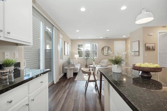 328 C St, Hayward CA: https://media.crmls.org/mediaz/88e8e35c-0715-4847-830e-5d8f93a126ce.jpg