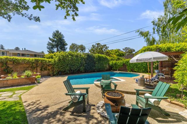 690 Torwood Lane, Los Altos CA: https://media.crmls.org/mediaz/88e90238-a0fa-4bae-ae3c-c1e6b6ea1588.jpg