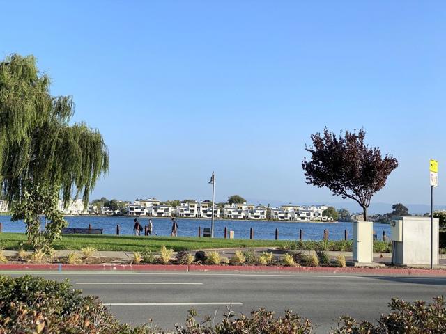 840 Sea Spray Lane, Foster City CA: https://media.crmls.org/mediaz/88e98636-27cb-4e25-b06c-fd3581820717.jpg