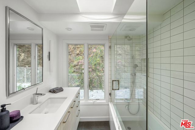Drew Fenton | 1257 Bienveneda Avenue Pacific Palisades CA | MLS: 7385502
