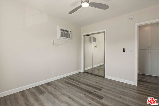 1330 S Barrington Avenue, Los Angeles CA: https://media.crmls.org/mediaz/88ea5bb6-12f5-48dd-bd64-77d0c99a0b33.jpg