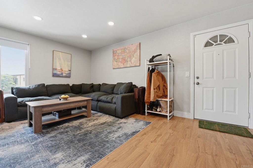 1627 Pentecost Way - photo 4