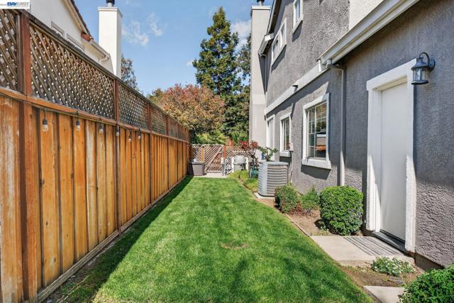 Image 39 of 45 For 1360 Toulon Ct