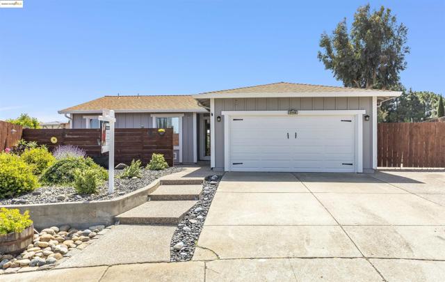 2158 Ackerman Dr, Pittsburg CA: https://media.crmls.org/mediaz/88ecf0c4-cbd8-4ecc-9e5f-11c5e6e7c426.jpg