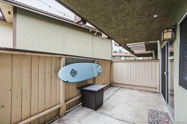 615 Fredricks ave, Oceanside CA: https://media.crmls.org/mediaz/88ed7947-dadf-47cc-a4e4-ee2d3d1d7da9.jpg