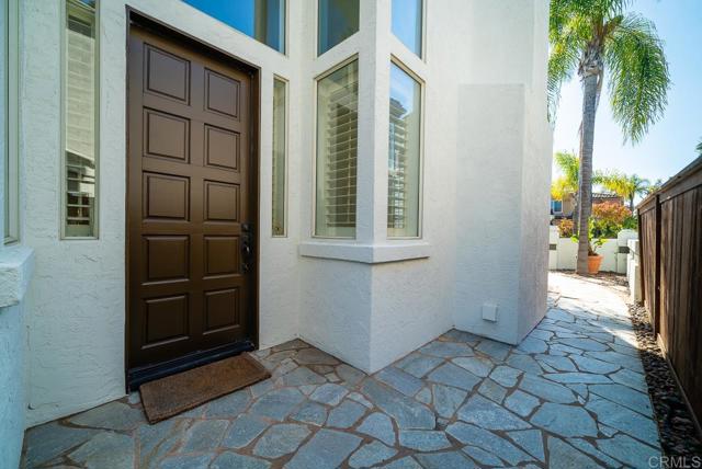 Detail Gallery Image 5 of 48 For 1539 Sapphire Ln, Vista,  CA 92081 - 4 Beds | 2/1 Baths