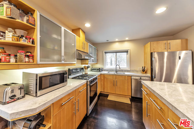 3938 Tracy Street, Los Angeles CA: https://media.crmls.org/mediaz/88f07169-8b7f-4c11-b3c7-ff1a9e4112d0.jpg