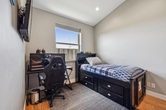 456 Grand Boulevard, Half Moon Bay CA: https://media.crmls.org/mediaz/88f0f123-9ad7-435c-8140-bb867b267678.jpg