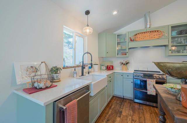 9180 Coker Road, Salinas CA: https://media.crmls.org/mediaz/88f170f4-50ac-49bf-870b-62a0282907d3.jpg