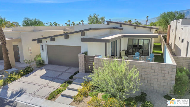 Image 1 of 66 For 461 Fountain Drive