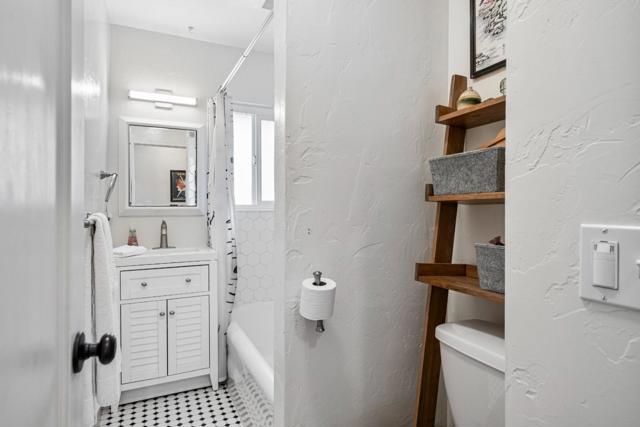 29 Buena Vista Street, Salinas CA: https://media.crmls.org/mediaz/88f32b44-2d6e-4762-8e2d-0e2d3e44d451.jpg