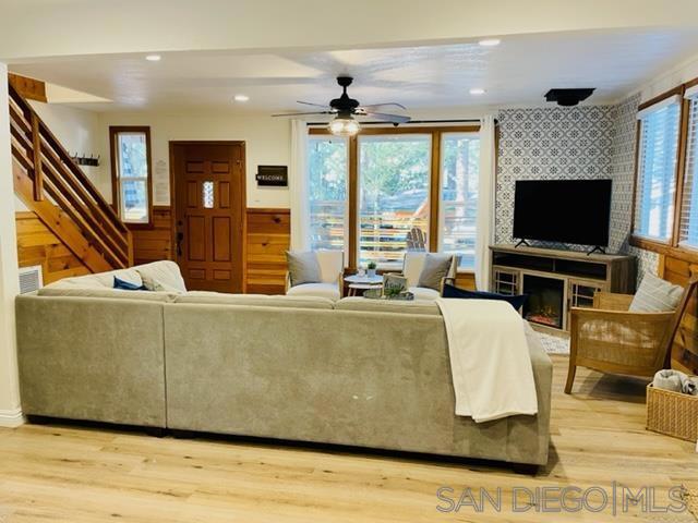 41489 Comstock Ln, Big Bear CA: https://media.crmls.org/mediaz/88f4f358-a664-4481-a4ca-4d6ed1702f73.jpg