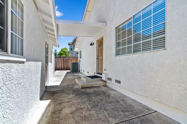 20730 Dunbar Drive, Cupertino CA: https://media.crmls.org/mediaz/88f51082-6269-4db8-802f-b9a481868627.jpg